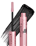 Pestañina Maybelline Sky High con trazo del color